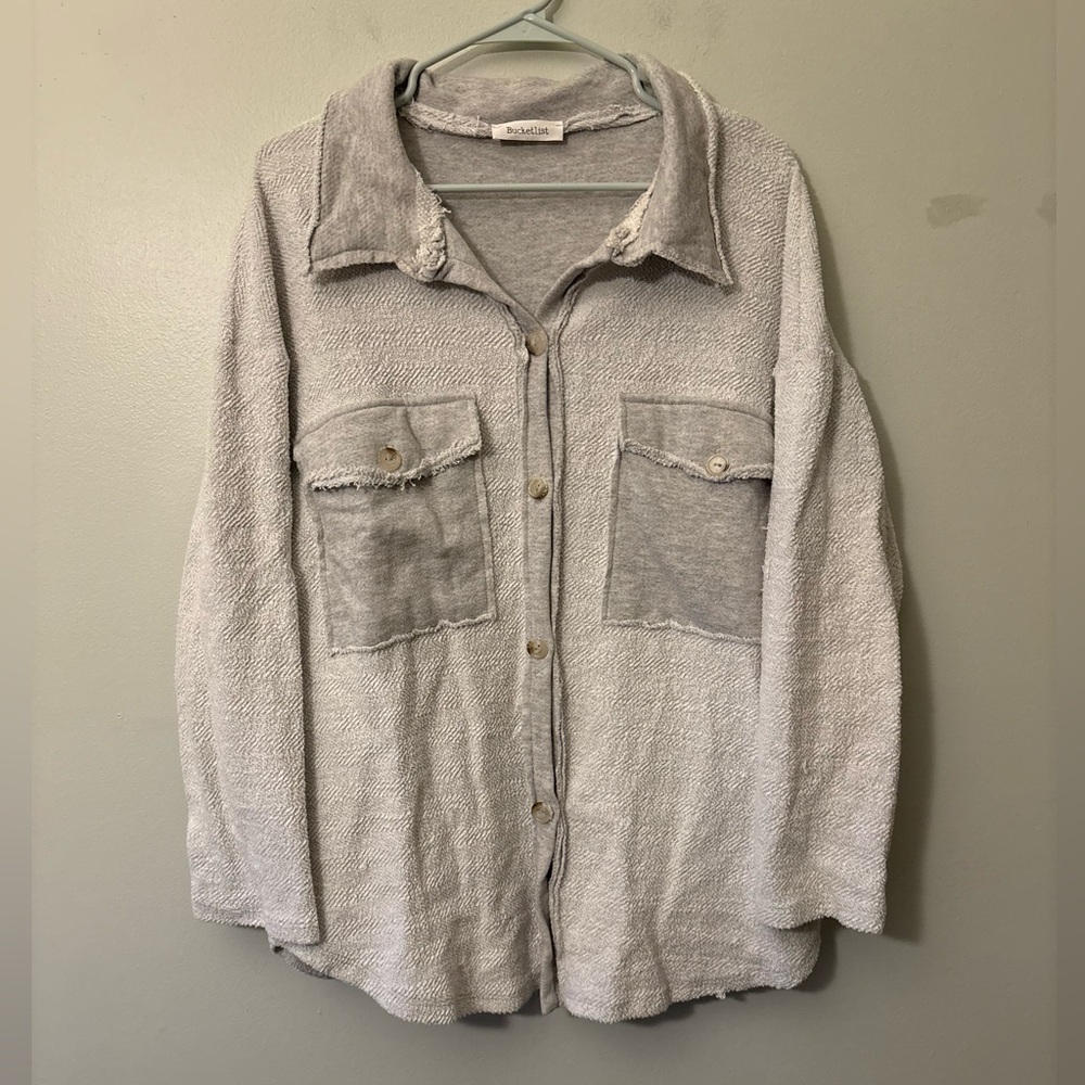 BUCKETLIST Gray Button-Up Shirt with Pockets, Size Small Women’s